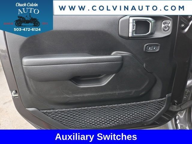 Used 2023 Jeep Wrangler Unlimited w/ Cold Weather Group AWD/4WD image 30