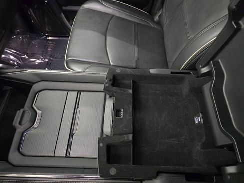 Certified 2024 RAM 2500 Limited image 33