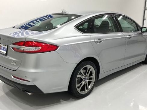 Used 2020 Ford Fusion SEL image 20