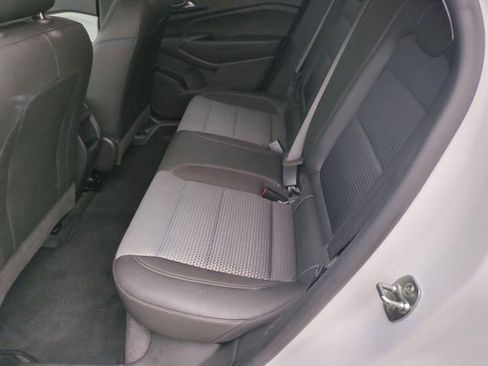 Used 2025 Chevrolet Trax LT image 22