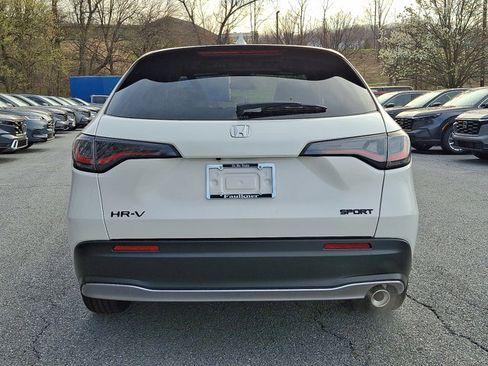New 2026 Honda HR-V Sport image 5