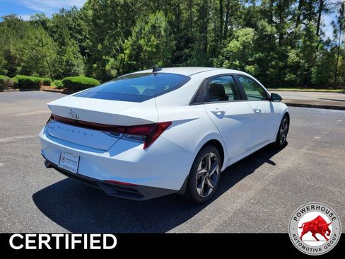 Used 2023 Hyundai Elantra SEL w/ Convenience Package FWD image 5