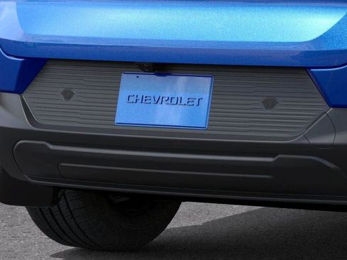 New 2026 Chevrolet Equinox EV LT image 14