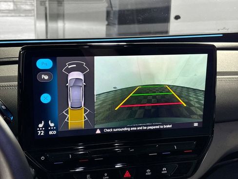 Certified 2024 Volkswagen ID.4 Standard image 18