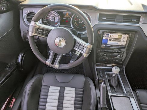 Used 2013 Ford Mustang Shelby GT500 image 15