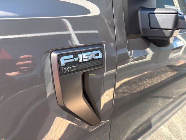 Used 2021 Ford F150 XLT w/ Equipment Group 302A High AWD/4WD image 4