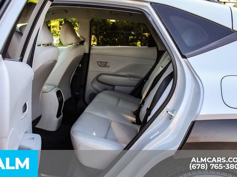 Used 2024 Hyundai Kona SEL FWD image 17