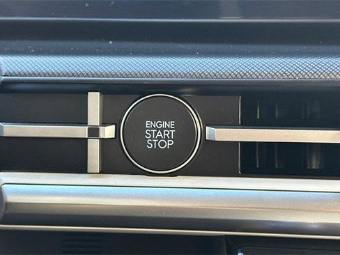 Used 2025 Hyundai Santa Fe SEL image 24