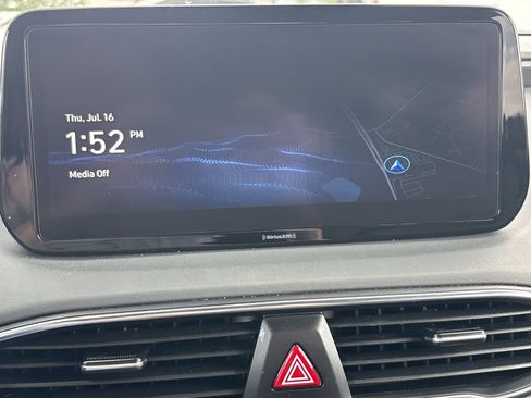 Used 2023 Hyundai Santa Fe SEL FWD image 4