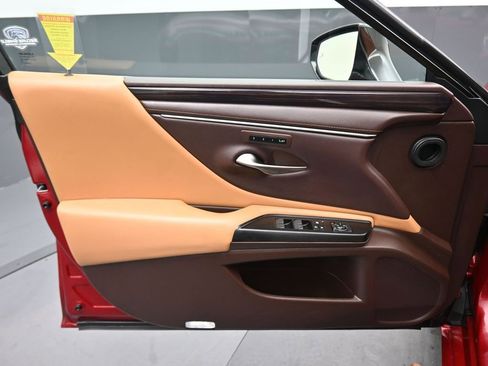 Used 2019 Lexus ES 350 w/ Premium Package FWD image 9