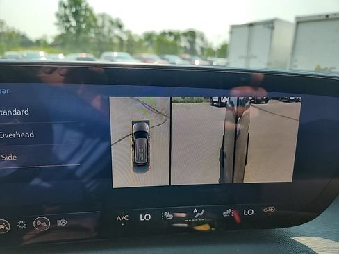 Certified 2025 Buick Enclave Sport Touring w/ Power Package AWD/4WD image 25