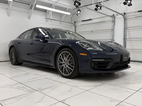 Certified 2023 Porsche Panamera 4 image 10