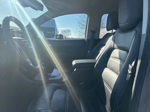 Used 2022 GMC Canyon Denali image 15