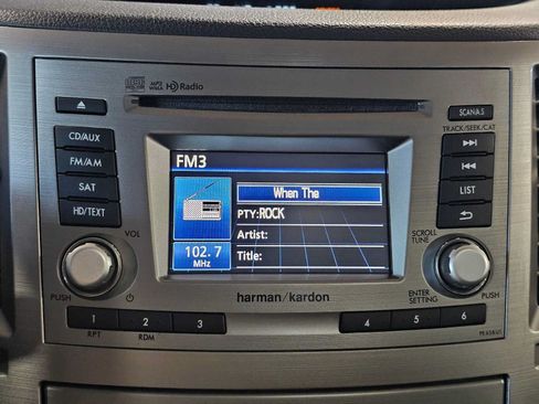 Used 2013 Subaru Outback 2.5i Limited w/ Moonroof Pkg AWD/4WD image 30