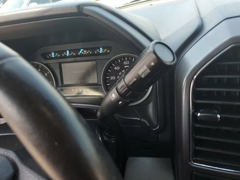 Used 2019 Ford F150 XLT w/ Equipment Group 302A Luxury AWD/4WD image 14