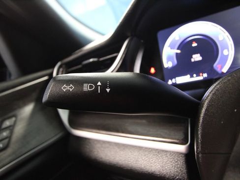 Used 2025 Jeep Grand Cherokee L Limited w/ Black Appearance Package image 13