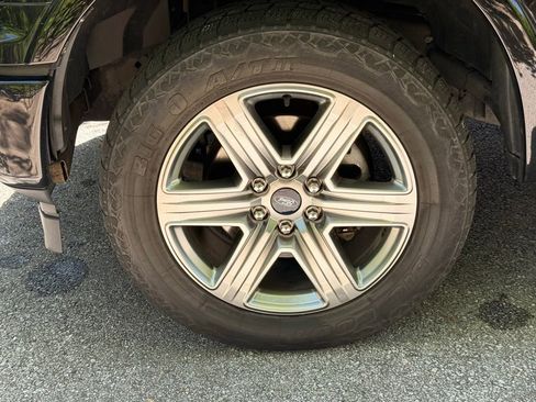 Used 2018 Ford F150 XLT w/ Equipment Group 302A Luxury AWD/4WD image 41