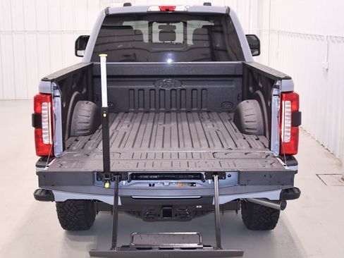New 2026 Ford F250 Lariat w/ Tremor Off-Road Package AWD/4WD image 39