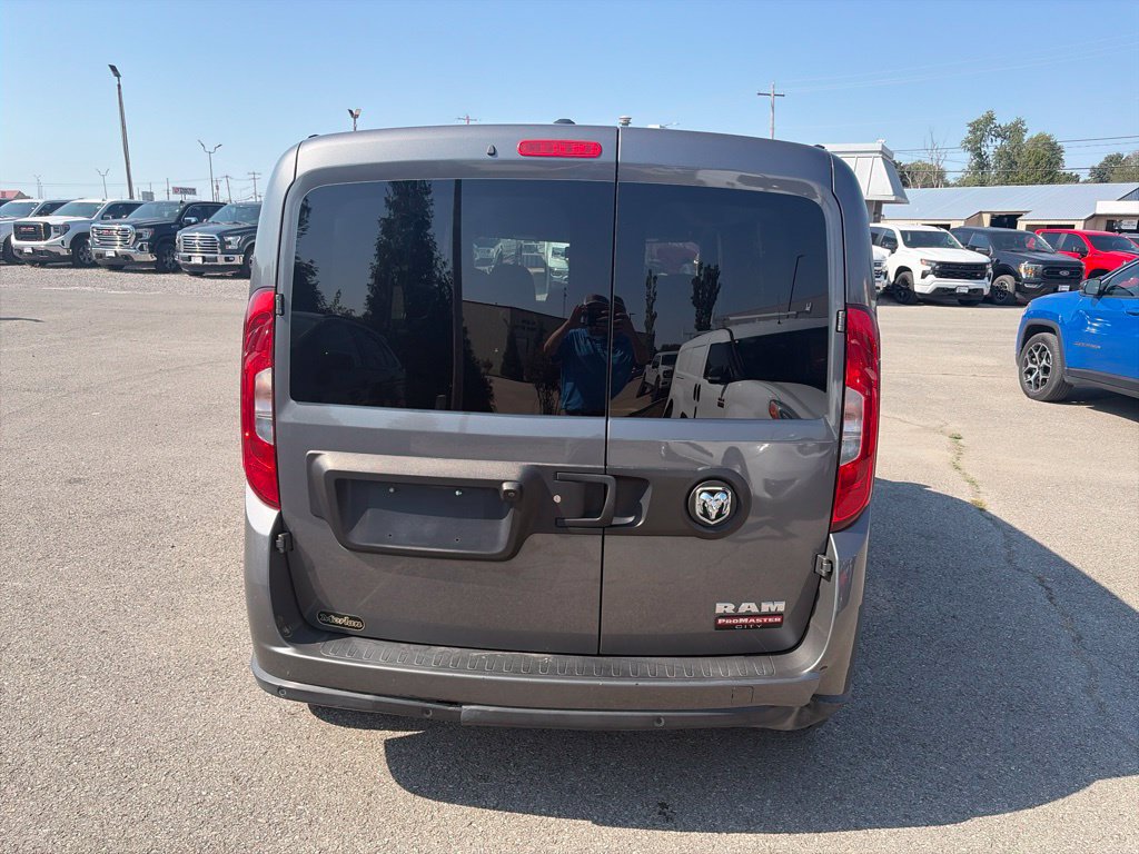 Used 2021 RAM ProMaster City SLT w/ Lights & Wheels Group FWD image 5