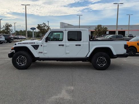 Used 2023 Jeep Gladiator Rubicon AWD/4WD image 7