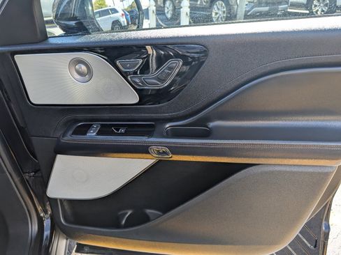 Used 2020 Lincoln Aviator Reserve w/ Equipment Group 201A image 29