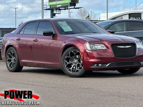 Used 2019 Chrysler 300 Touring w/ Sport Appearance Package RWD image 1