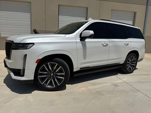 Used 2021 Cadillac Escalade Sport Platinum AWD/4WD image 1