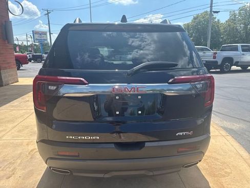 Certified 2023 GMC Acadia AT4 image 8