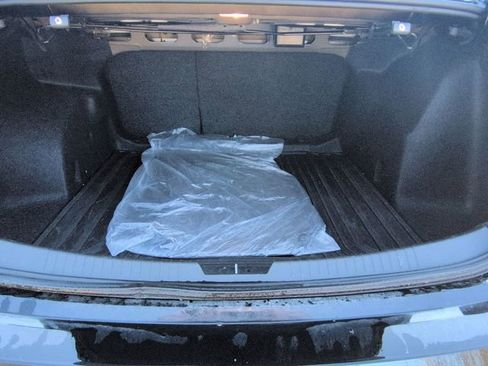 Used 2021 Chevrolet Malibu LT image 26