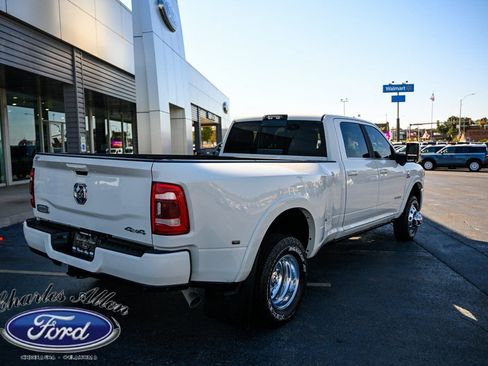 Used 2024 RAM 3500 Limited w/ Towing Technology Group AWD/4WD image 7