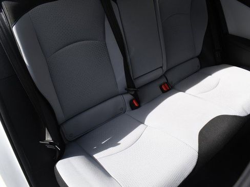 Certified 2021 Toyota Prius LE w/ Carpet Mat Package (TMS) image 28