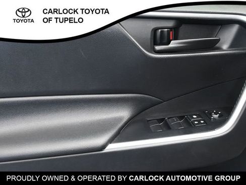 Used 2020 Toyota RAV4 LE image 22