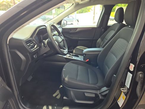 Used 2025 Ford Escape Active FWD image 11