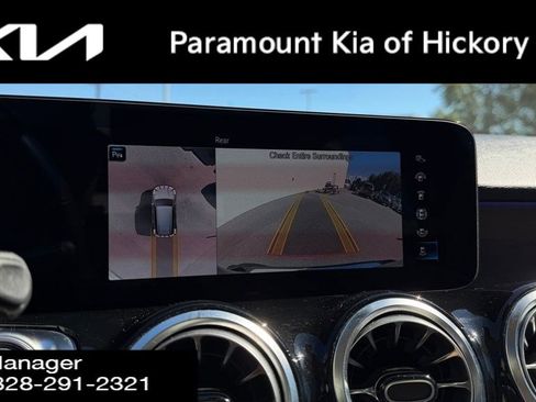 Used 2022 Mercedes-Benz GLB 250 4MATIC image 9