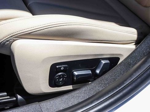 Used 2019 BMW 330i Sedan w/ Convenience Package RWD image 24