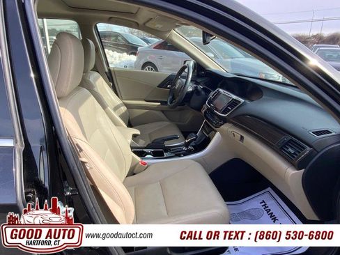Used 2017 Honda Accord EX-L image 10