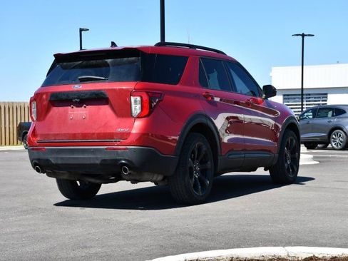 Used 2023 Ford Explorer ST-Line AWD/4WD image 7