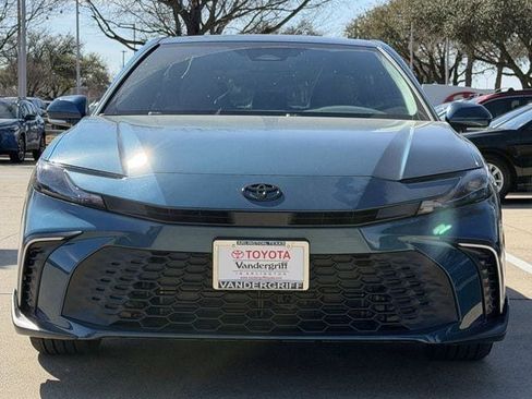 New 2026 Toyota Camry SE image 8