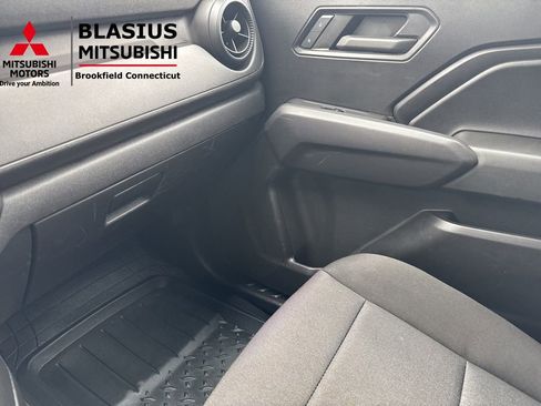 Used 2023 Chevrolet Colorado W/T image 24