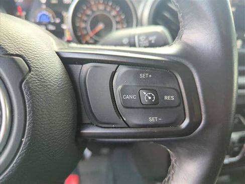 Used 2021 Jeep Gladiator Sport AWD/4WD image 16