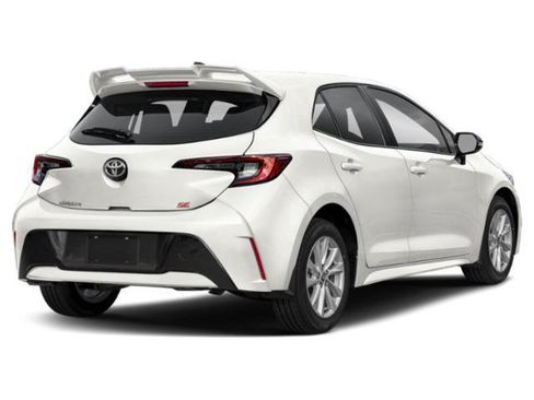 Used 2026 Toyota Corolla SE FWD image 2