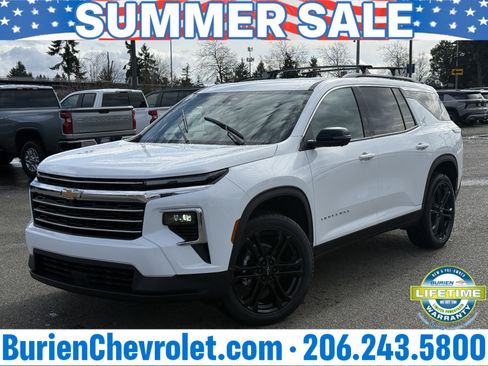 New 2026 Chevrolet Traverse LT w/ Driver Confidence Package AWD/4WD image 1