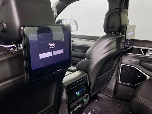 New 2026 Jeep Grand Wagoneer L Limited AWD/4WD image 27