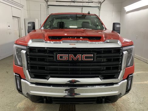 New 2026 GMC Sierra 3500 Pro w/ Convenience Package image 2