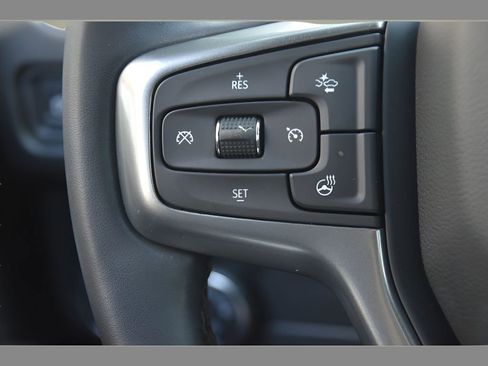 Used 2024 Chevrolet Suburban Z71 w/ Luxury Package AWD/4WD image 35