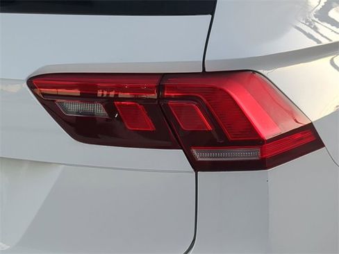 Certified 2021 Volkswagen Tiguan S image 8
