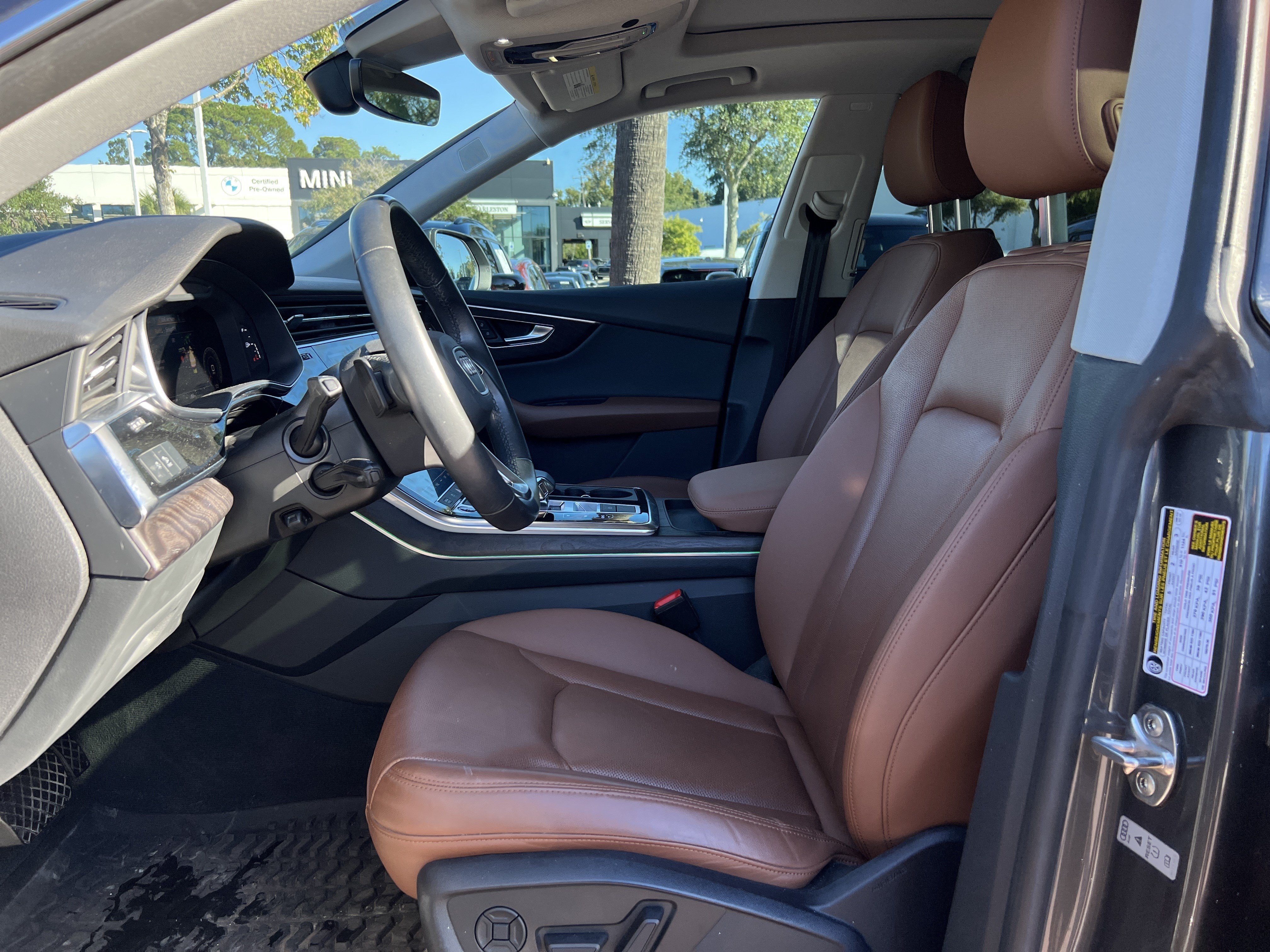 Used 2021 Audi Q8 Premium Plus w/ Premium Plus Package AWD/4WD image 16