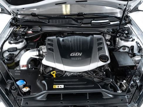 Used 2015 Hyundai Genesis 3.8 image 34