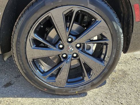 New 2026 Buick Envision Sport Touring image 10