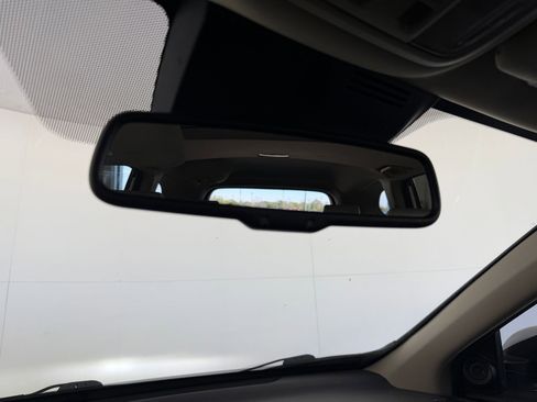 Used 2018 Honda CR-V Touring image 19